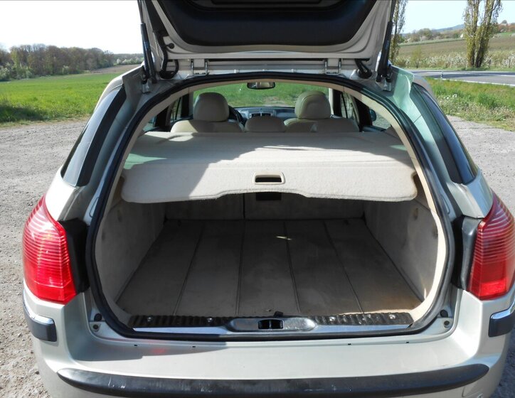 Peugeot 407 Kombi 2,2 l 120 kw