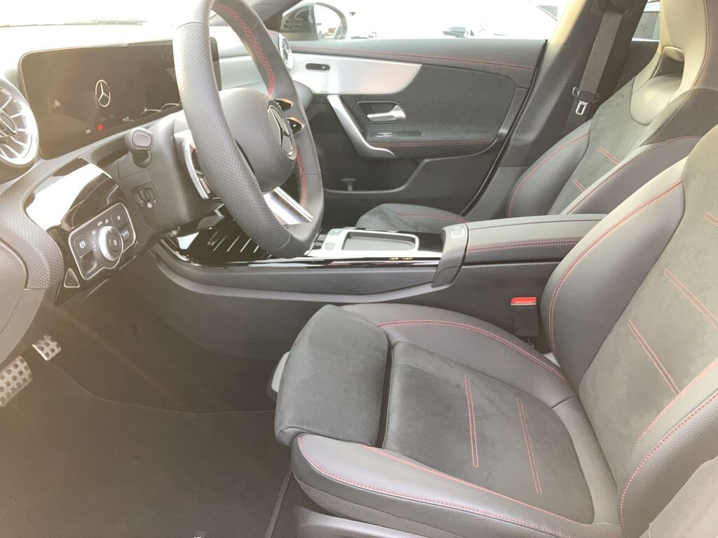 Mercedes-Benz CLA Kombi 1,3 l 120 kw