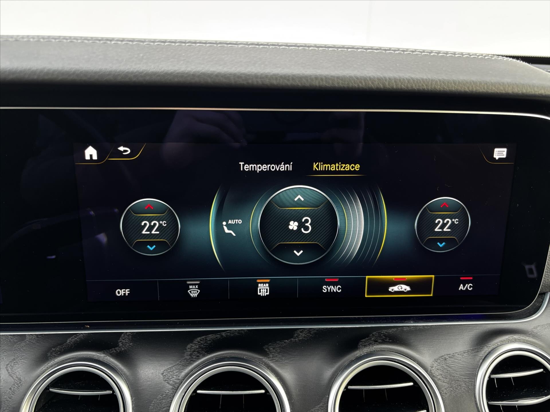 Mercedes-Benz Třídy E Kombi 2,0 l 143 kw