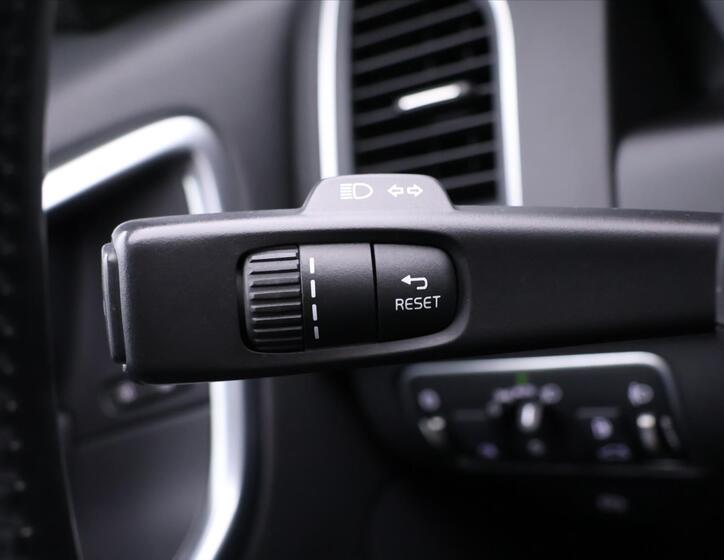 Volvo XC60 18