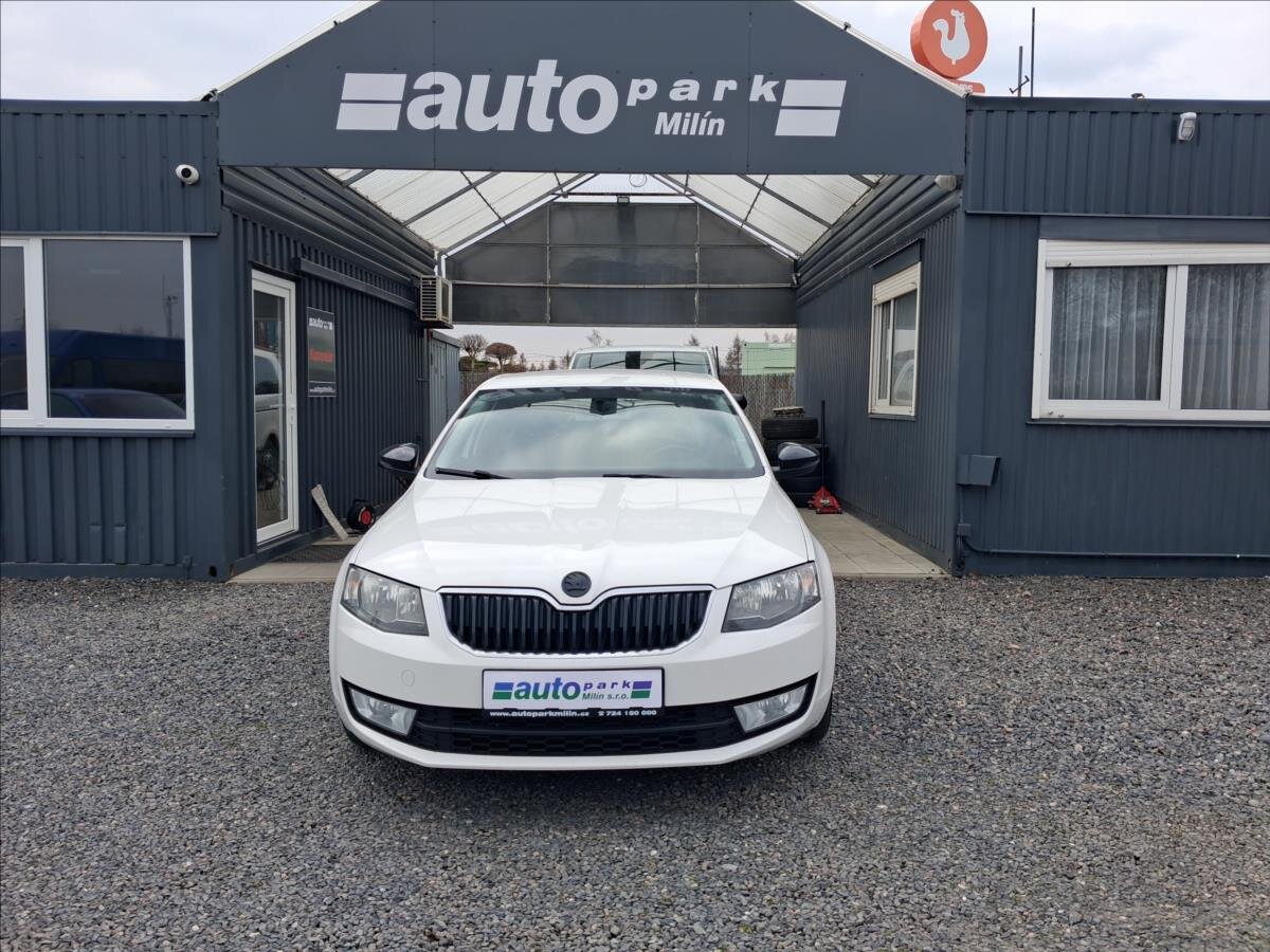 Škoda Octavia Sedan / Limuzína 1,6 l 66 kw
