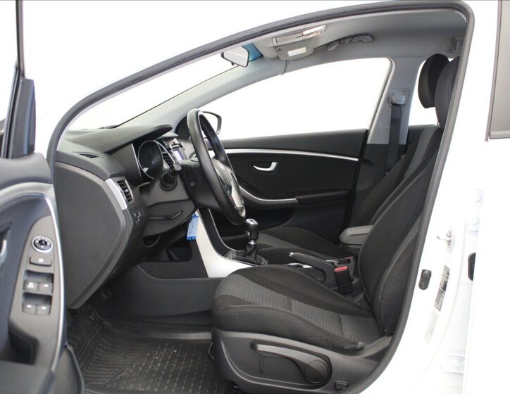 Hyundai i30 Kombi 1,6 l 99 kw