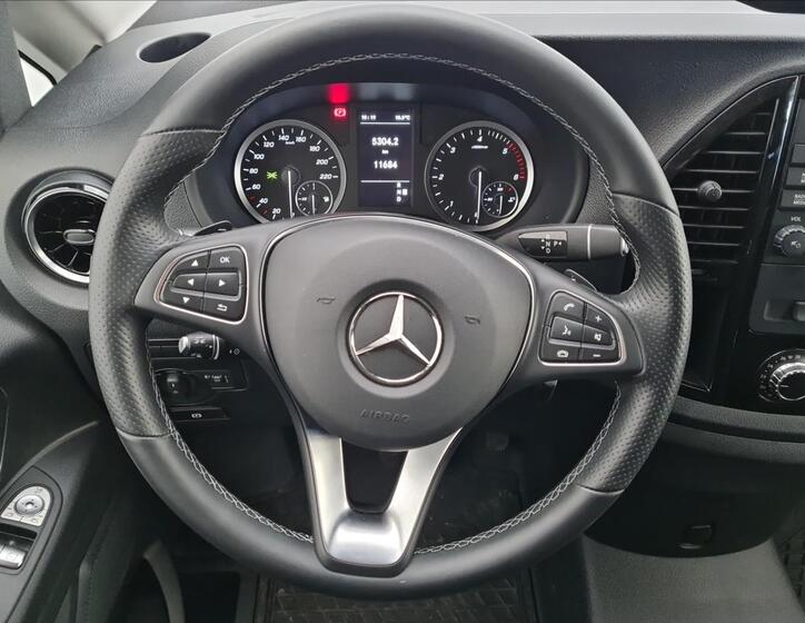 Mercedes-Benz Vito 10
