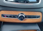 Volvo XC90 SUV / Terénní 2,0 l 173 kw