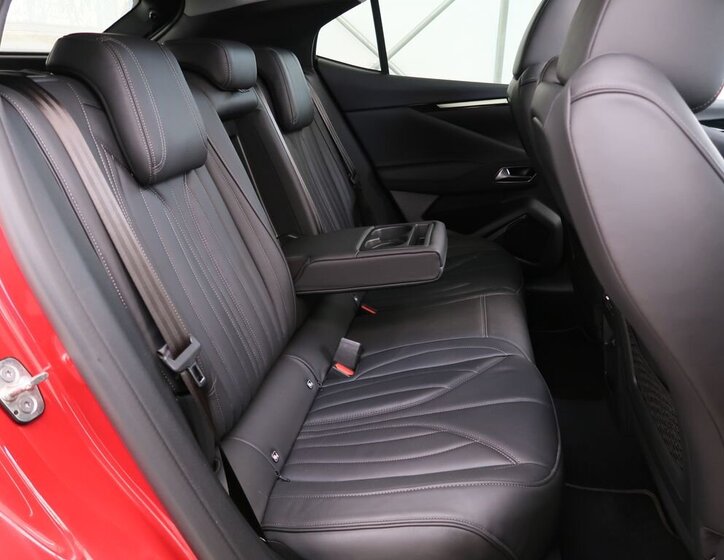 DS Automobiles DS4 Hatchback 1,6 l 132 kw