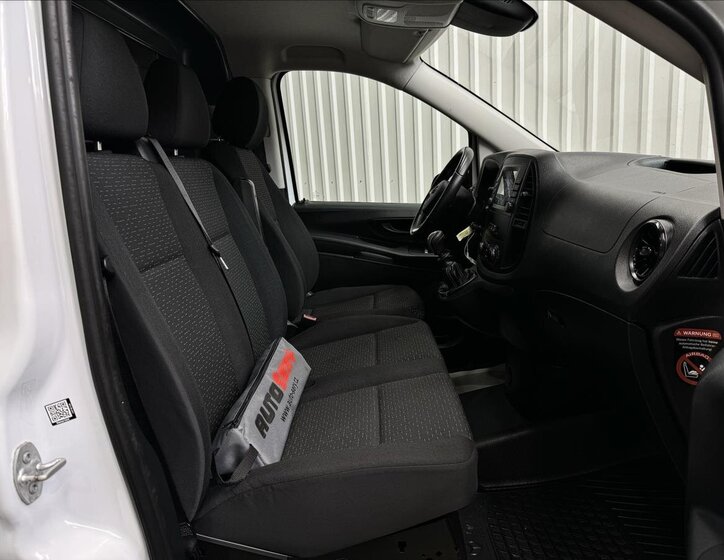 Mercedes-Benz Vito 33