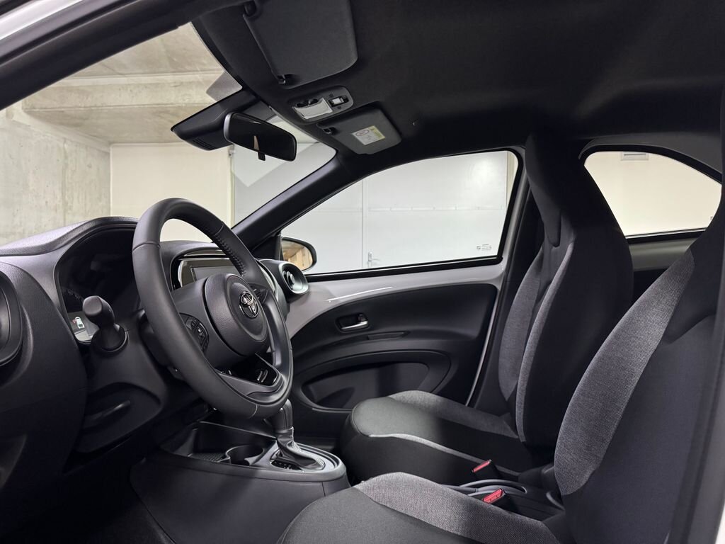 Toyota Aygo Hatchback 998,0 53 kw