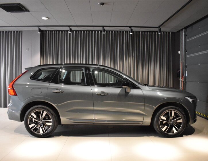 Volvo XC60 SUV / Terénní 2,0 l 184 kw
