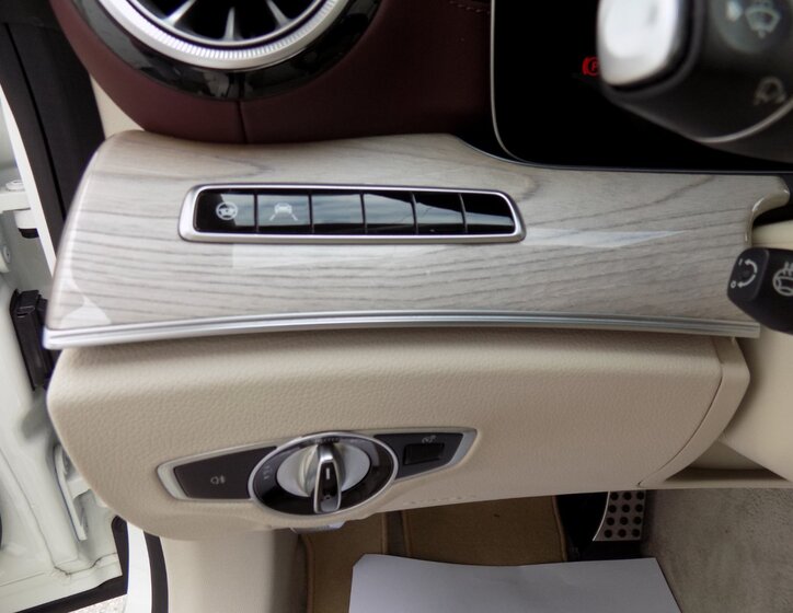 Mercedes-Benz Třídy E 22