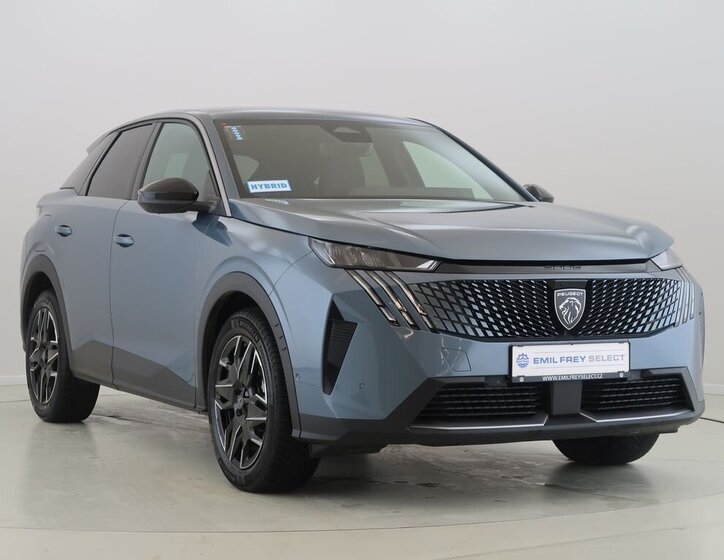 Peugeot 3008 SUV / Terénní 1,2 l 100 kw