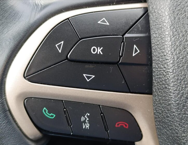 Jeep Cherokee SUV 3,2 l 200 kw