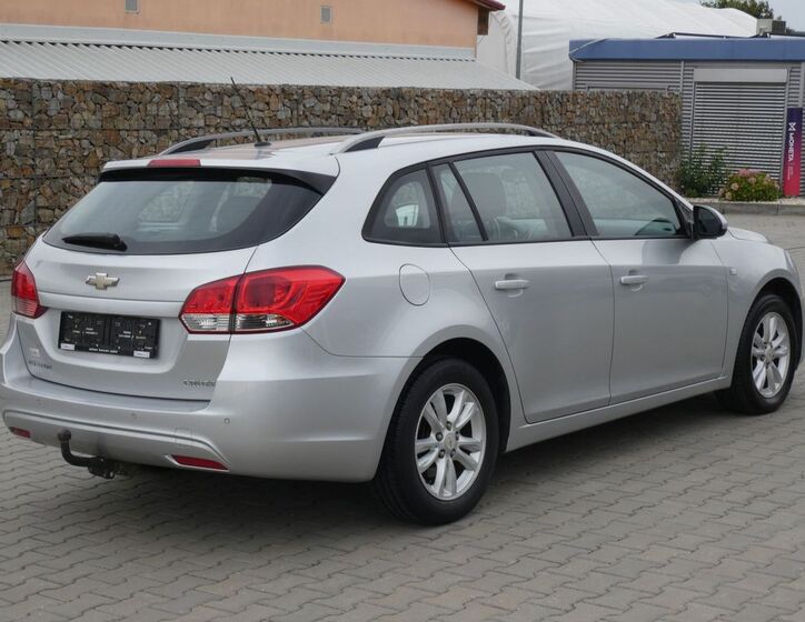 Chevrolet Cruze 12