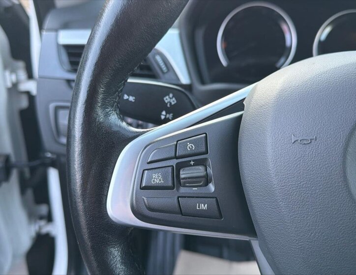 BMW X1 Kombi 2,0 l 141 kw