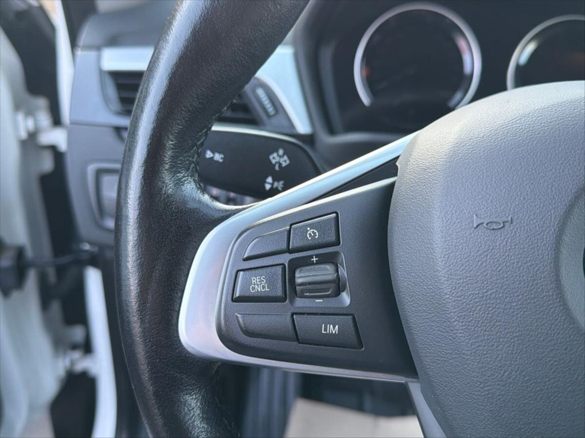 BMW X1 Kombi 2,0 l 141 kw