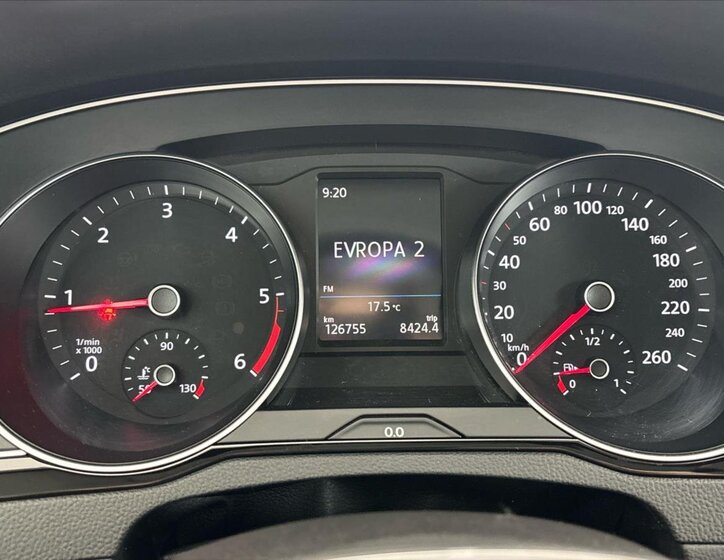 Volkswagen Passat Kombi 2,0 l 110 kw