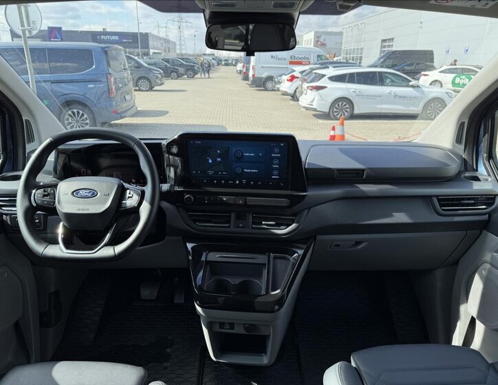 Ford Tourneo Custom MPV 2,0 l 125 kw