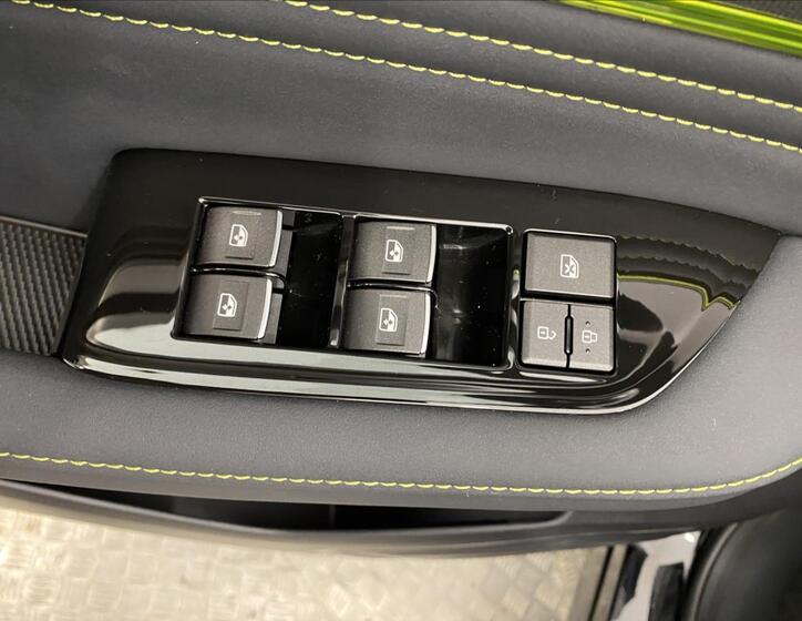 Dongfeng T5 EVO EV 12