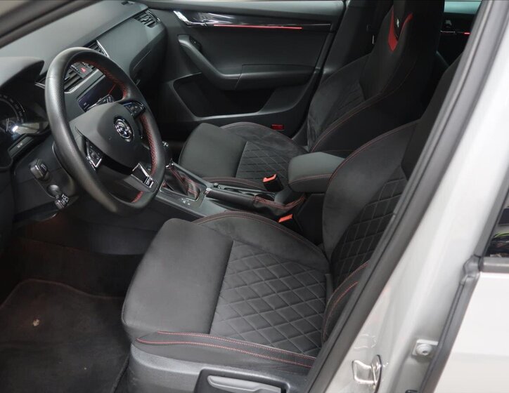 Škoda Octavia Kombi 2,0 l 180 kw