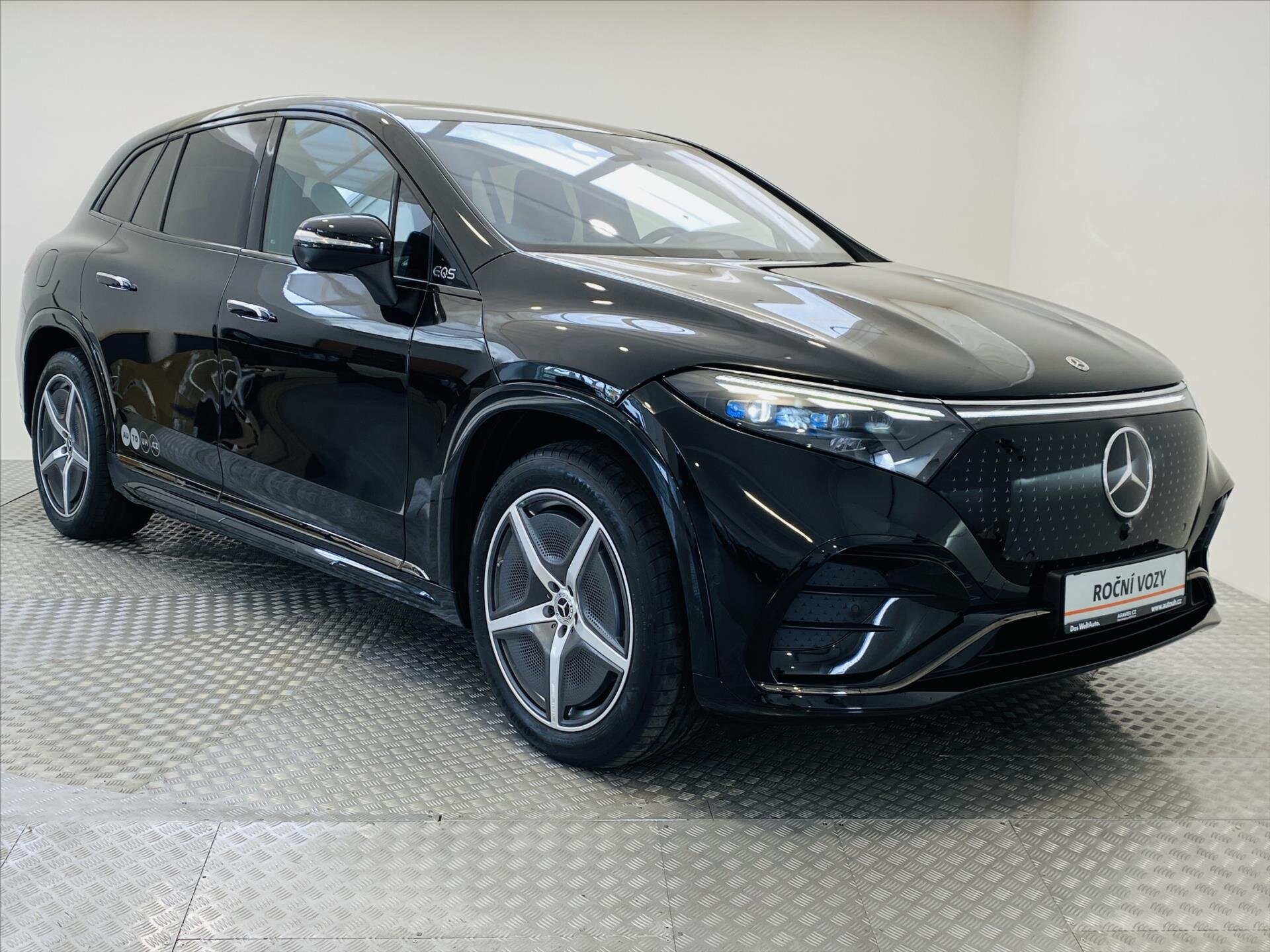 Mercedes-Benz EQS SUV / Terénní 0,0 330 kw