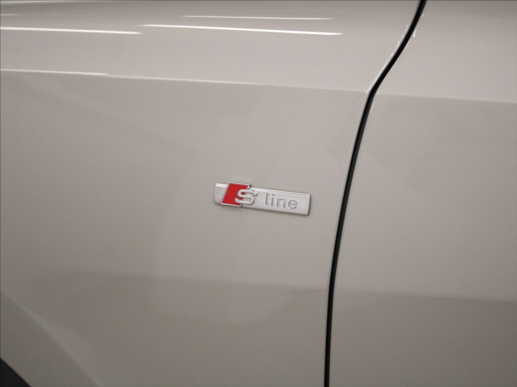 Audi Q8 SUV 3,0 l 210 kw