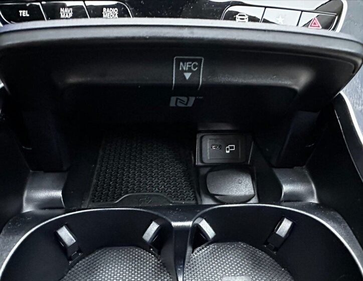 Mercedes-Benz Třídy E Sedan / Limuzína 2,0 l 143 kw