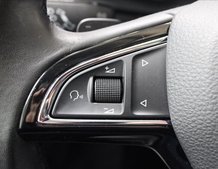 Škoda Karoq SUV 2,0 l 110 kw