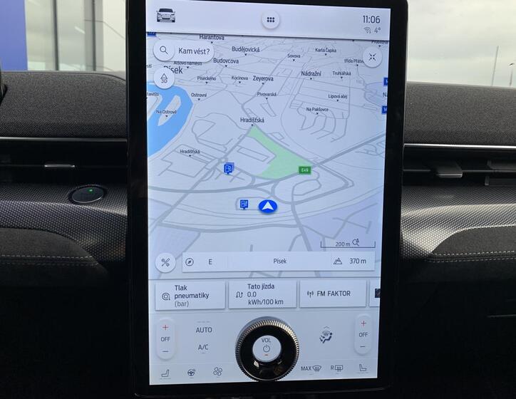 Ford Mustang Mach-E 22