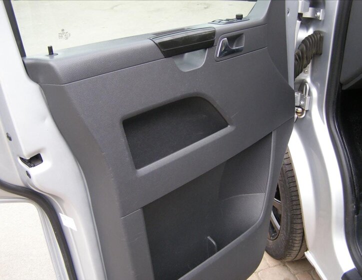 Volkswagen Caravelle Ostatní 2,0 l 103 kw