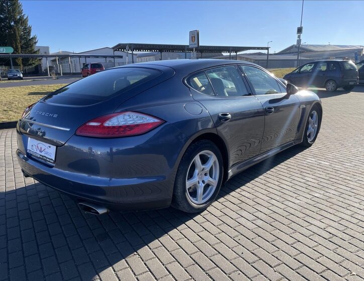 Porsche Panamera Hatchback 3,6 l 220 kw