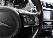 Jaguar XE 16