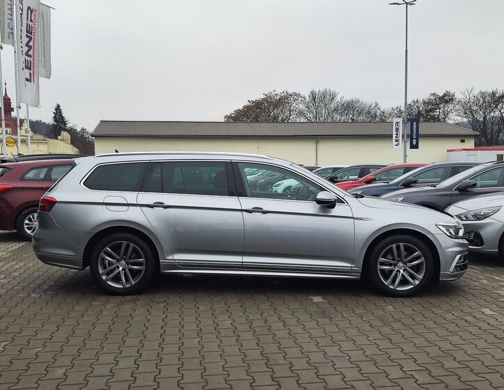 Volkswagen Passat Sedan 2,0 l 140 kw