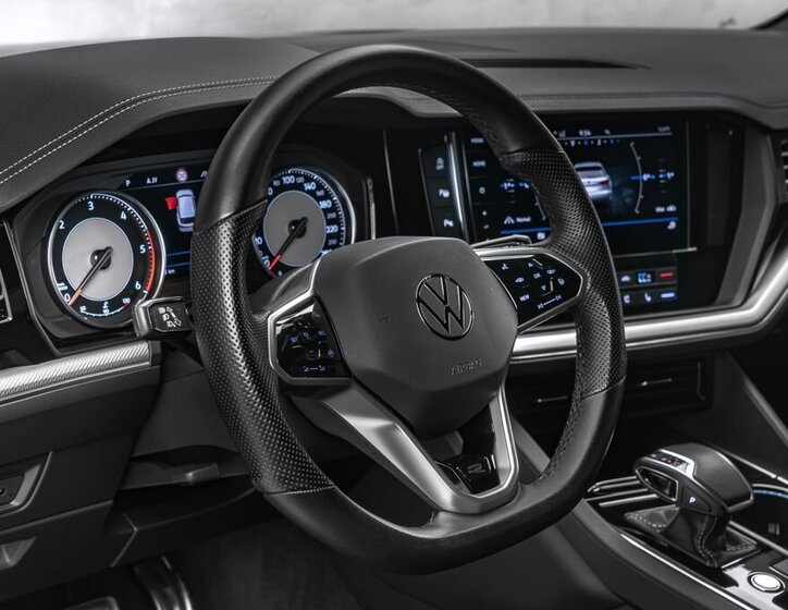 Volkswagen Touareg SUV / Terénní 3,0 l 210 kw