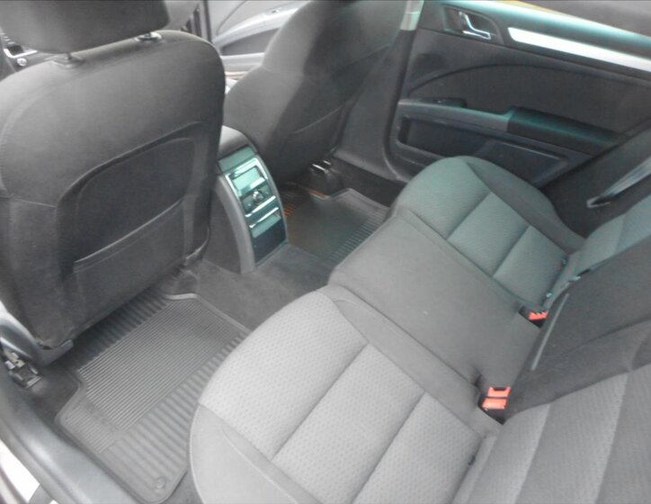 Škoda Superb Kombi 2,0 l 103 kw