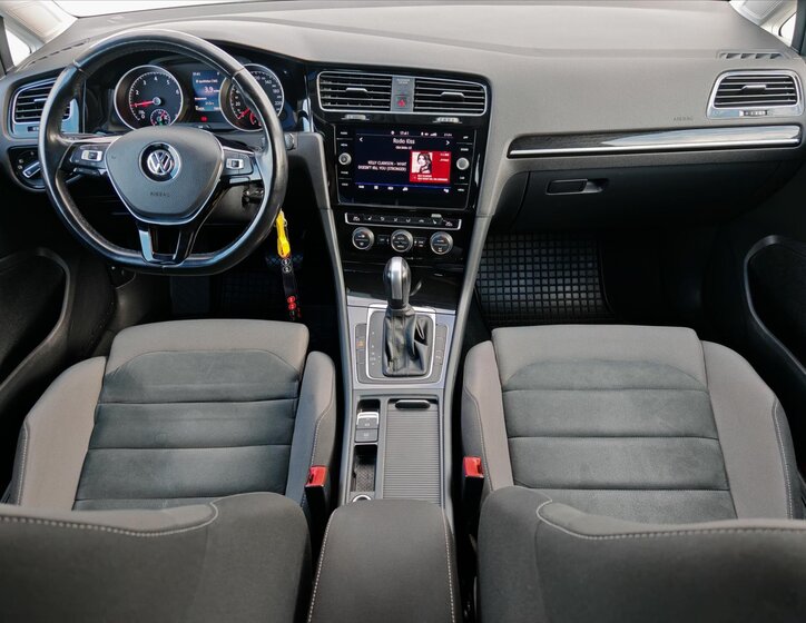 Volkswagen Golf Kombi 1,5 l 96 kw