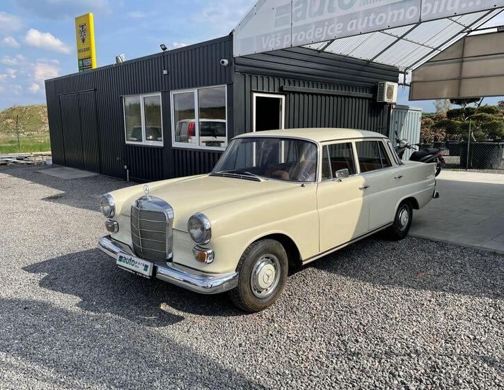 Mercedes-Benz Ostatní 1