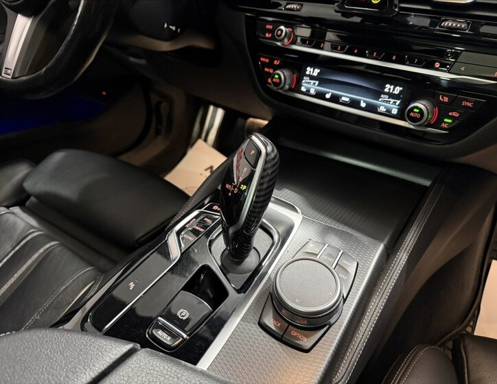 BMW Řada 5 Kombi 3,0 l 210 kw