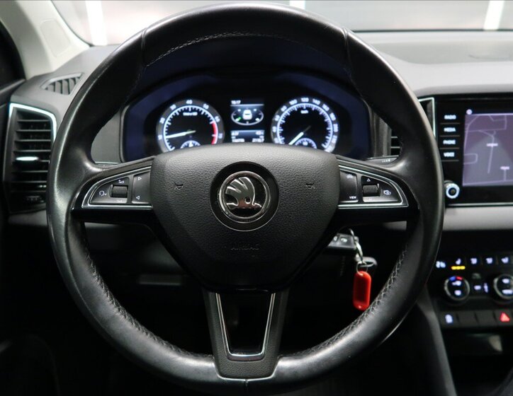 Škoda Karoq SUV 1,5 l 110 kw