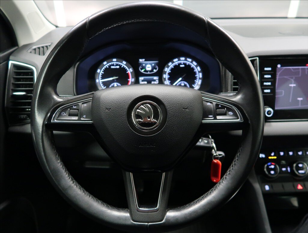 Škoda Karoq SUV 1,5 l 110 kw