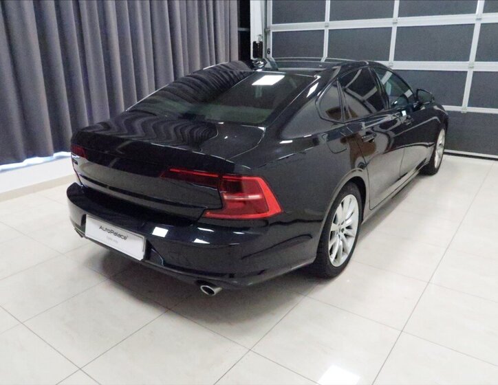 Volvo S90 Sedan 2,0 l 173 kw