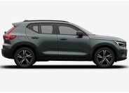 Volvo XC40 SUV / Terénní 2,0 l 120 kw