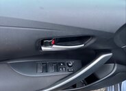 Toyota Corolla Sedan / Limuzína 1,5 l 92 kw