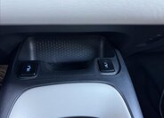 Toyota Corolla Sedan / Limuzína 1,8 l 72 kw