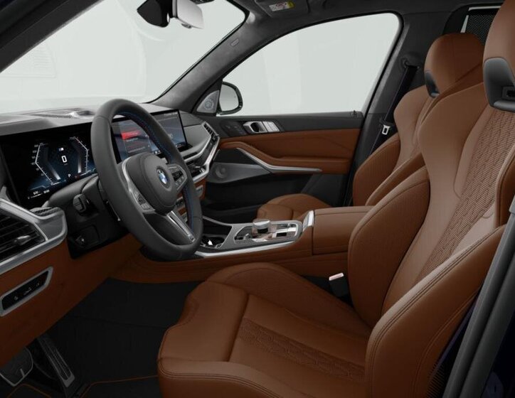 BMW X7 SUV 4,4 l 390 kw