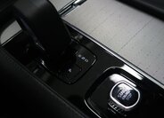 Volvo XC90 30