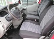 Renault Trafic 10