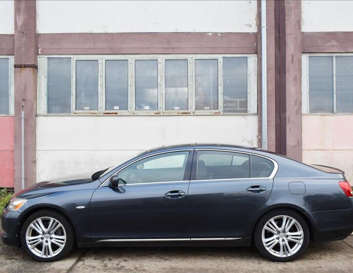 Lexus GS 450h 3