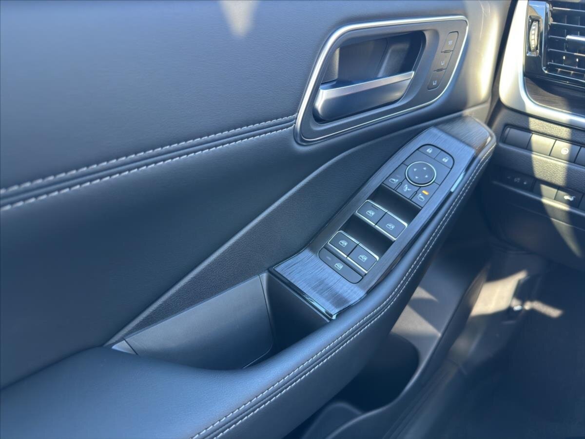 Nissan X-Trail SUV 1,5 l 158 kw