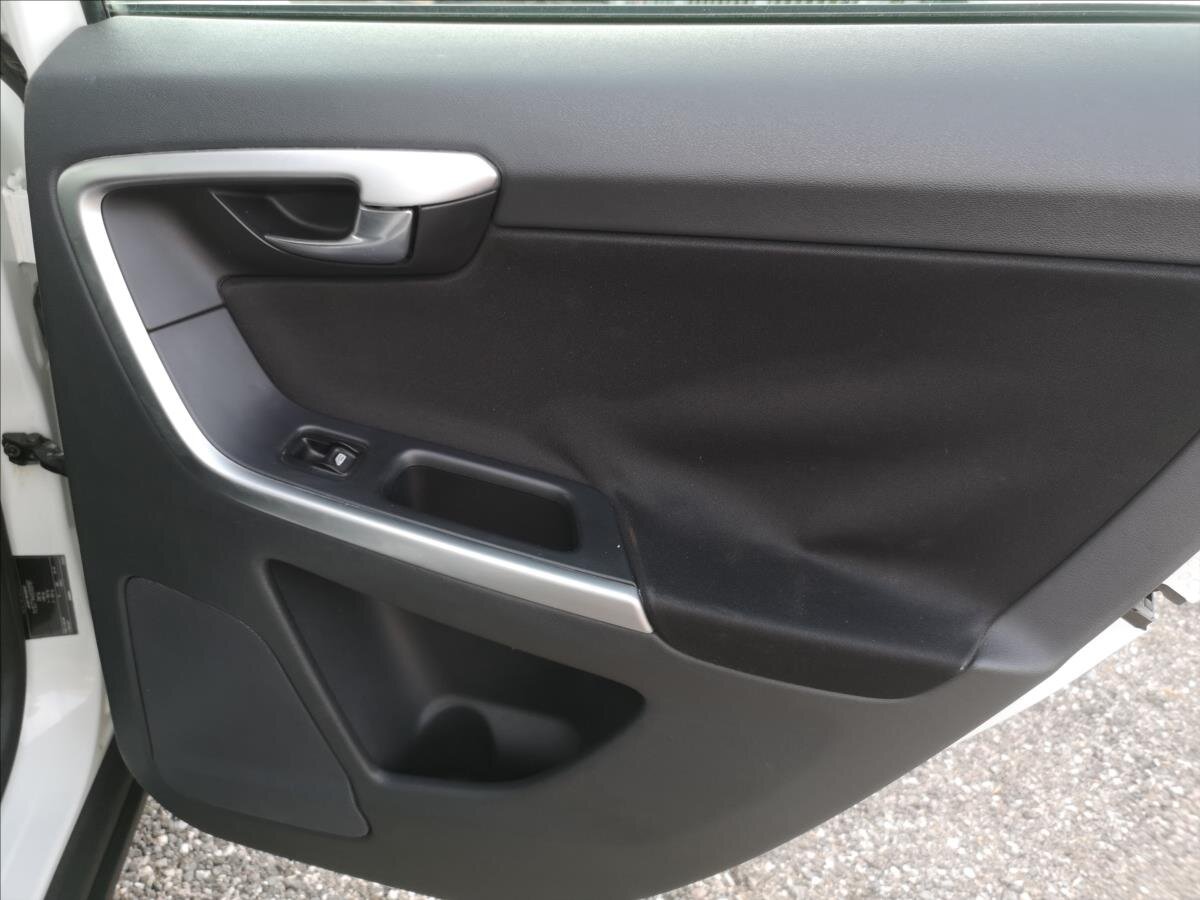 Volvo XC60 Kombi 2,4 l 136 kw