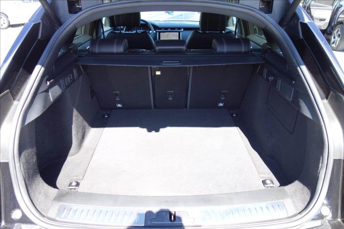 Land Rover Range Rover Velar SUV / Terénní 3,0 l 221 kw