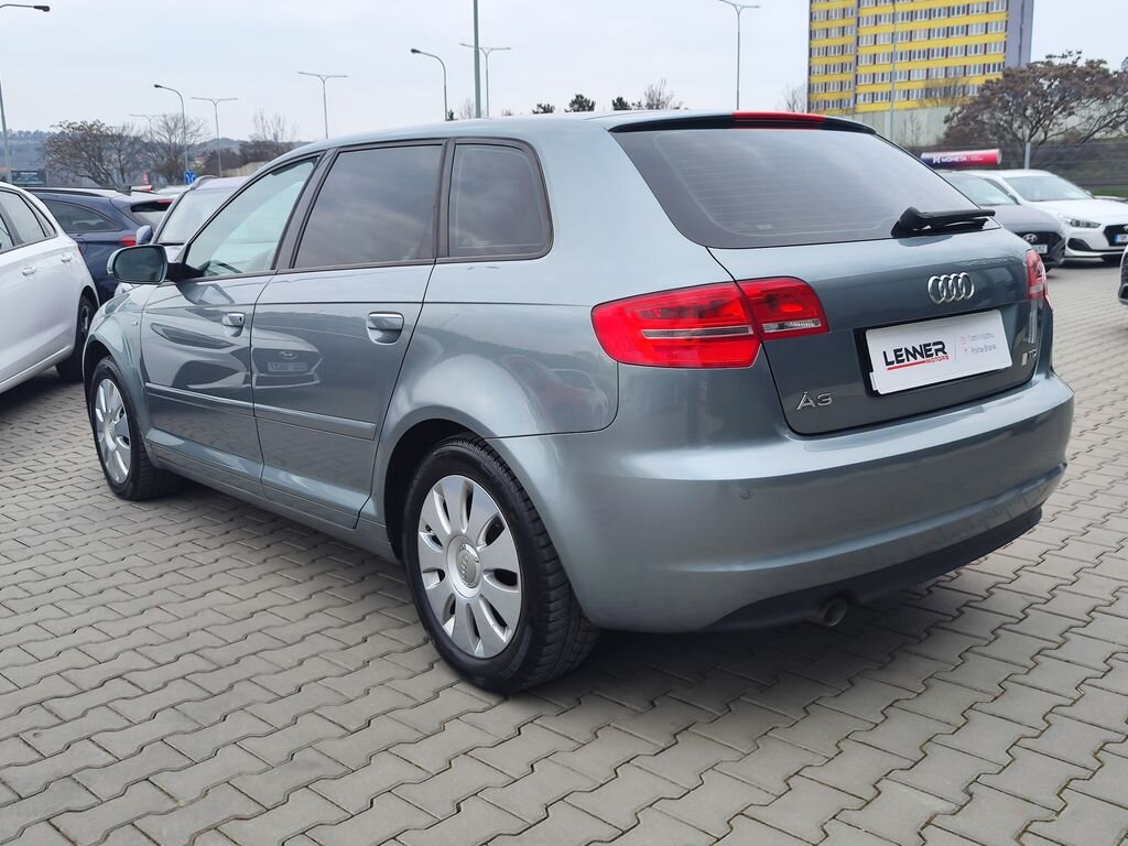Audi A3 Hatchback 1,6 l 77 kw